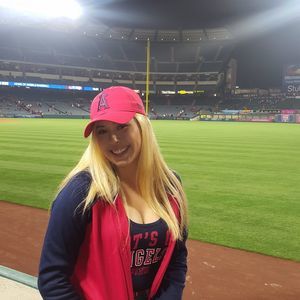 Meet your Posher, Leslie